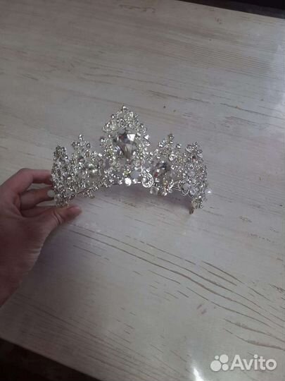 Свадебная диадема