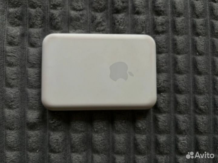 iPhone magsafe battery pack
