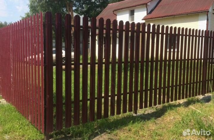 Забор из евроштакетника 50 метров