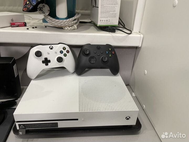 Xbox One s