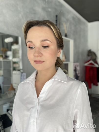 Визажист, бровист