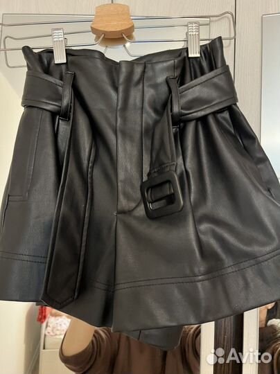 Шорты из эко кожи zara