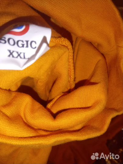 Мужская одежда новая вместе с чемоданом