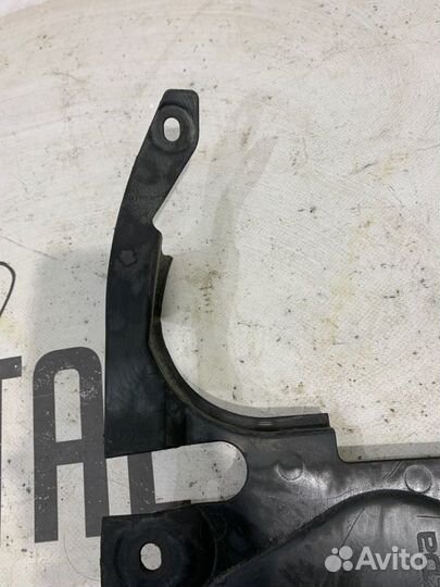 Пыльник двигателя левый Mazda 6 GH LF 2008