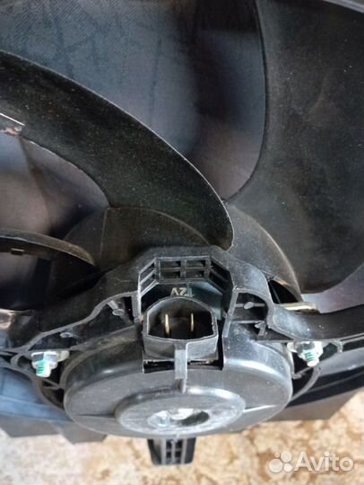 Диффузор вентилятор Ford Focus 2