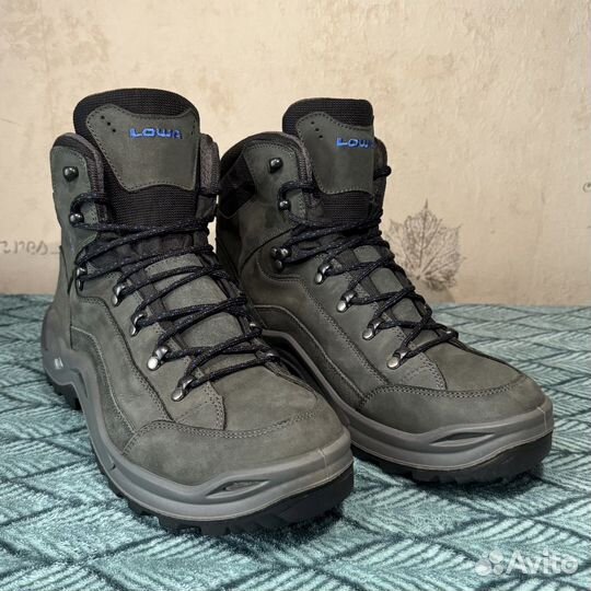 Трекинговые ботинки Lowa Gore-Tex