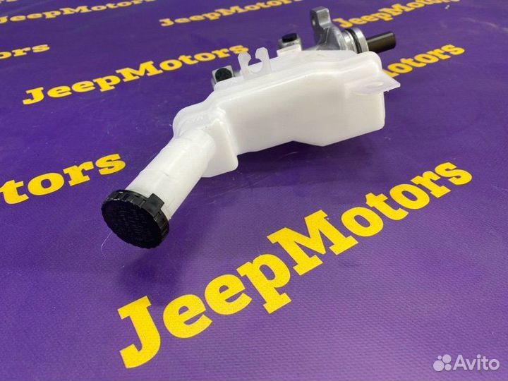 Главный тормозной цилиндр Nissan Tiida C11 HR15