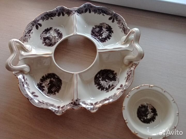 Блюдо с разделениями керамическое