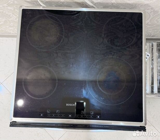 Варочная поверхность Bosch PKN 645 E01 черный