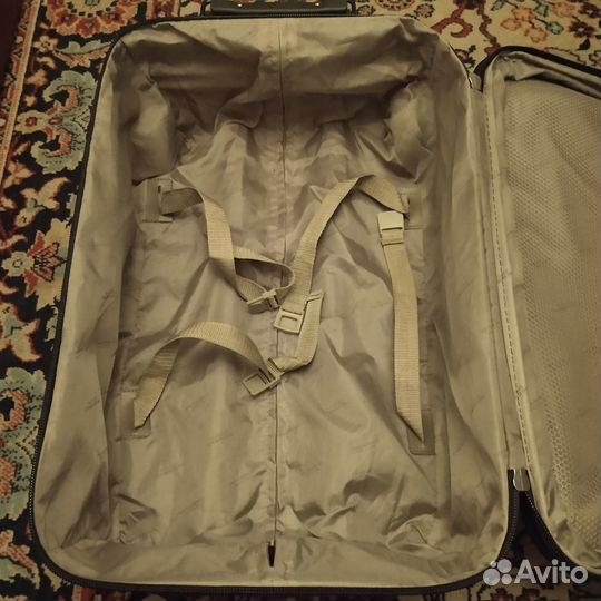 Чемодан Redmond Travel Gear