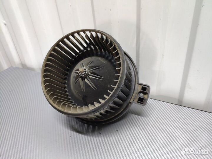 Мотор печки Hyundai Solaris RB 1.6 G4FC 2010