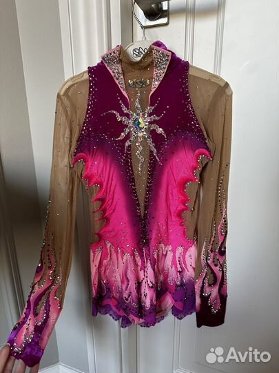 Купальник для художественной гимнастики