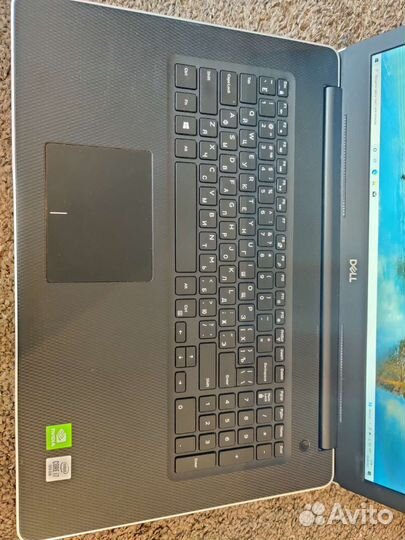 Dell 17.3/i7 10gen/16gb/mx230/SSD512