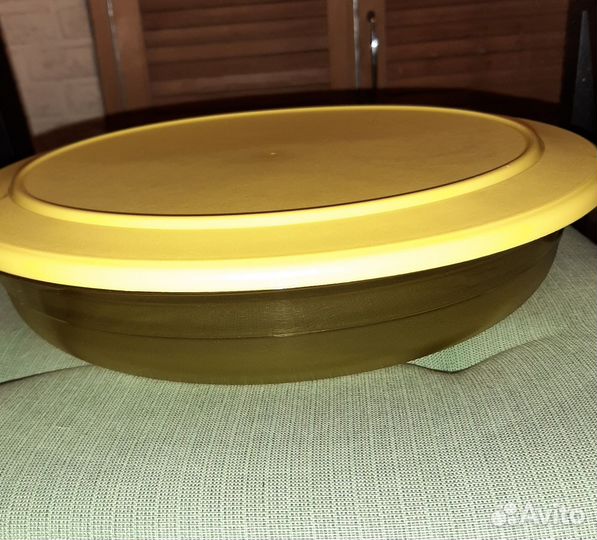 Блюдо Tupperware