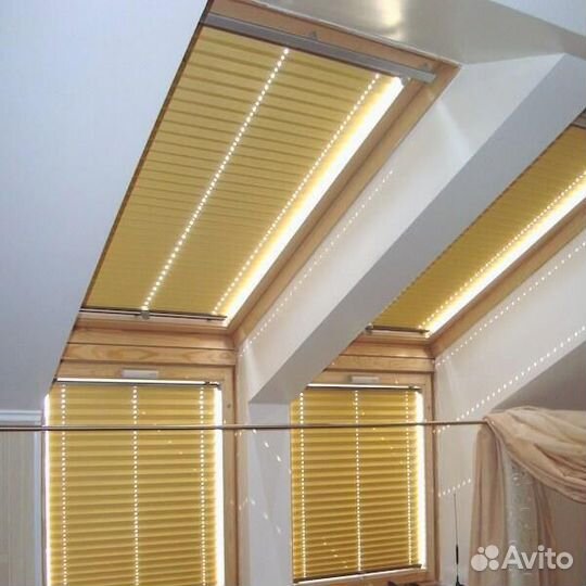 Жалюзи на мансардные окна