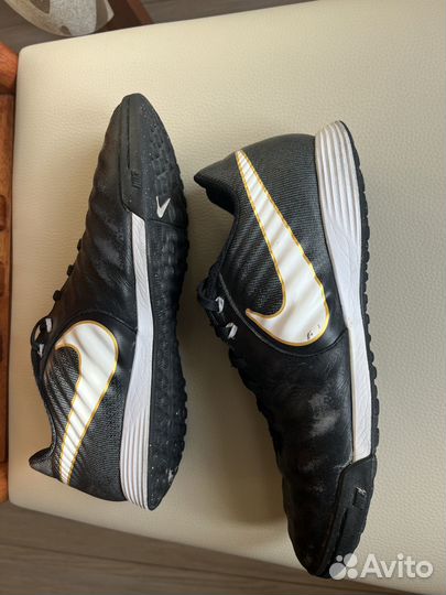 Сороконожки nike tiempo