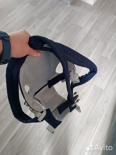 Кенгуру, Переноска для маленьких