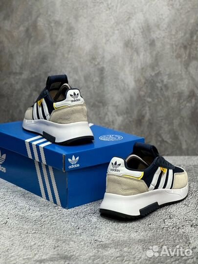 Кроссовки adidas retropy f2