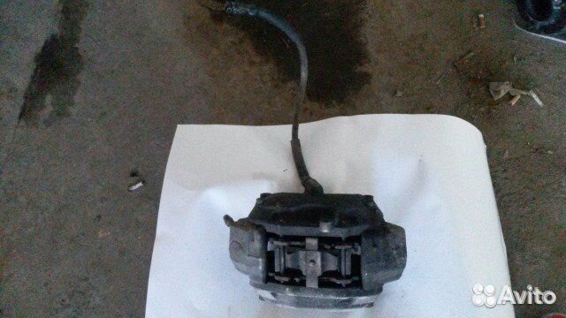 Суппорт передний Мерседес W230