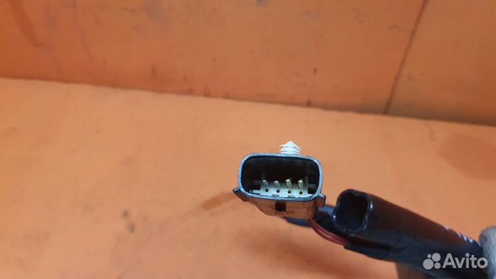 Замок ремня безопасности передний правый Ford