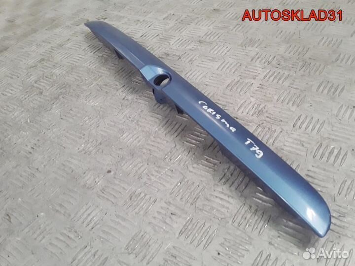 Накладка крышки багажника Mitsubishi Carisma DA