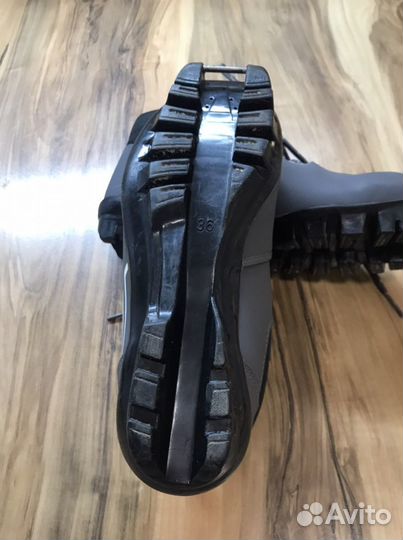 Лыжные ботинки 36 размер