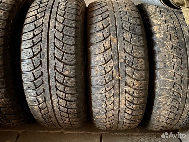 Gislaved Nord Frost 200 205/60 R16