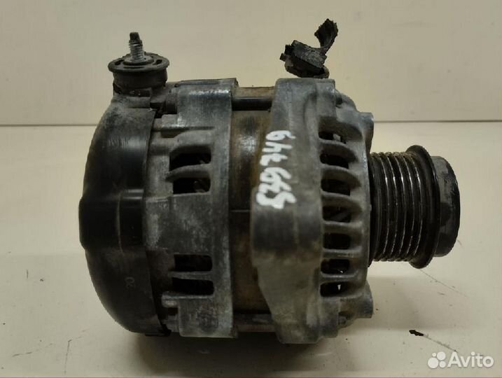 Генератор Toyota Corolla