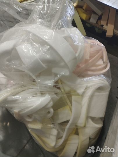 Отходы/обрезки поролона