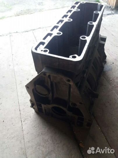 Блок двигателя 402