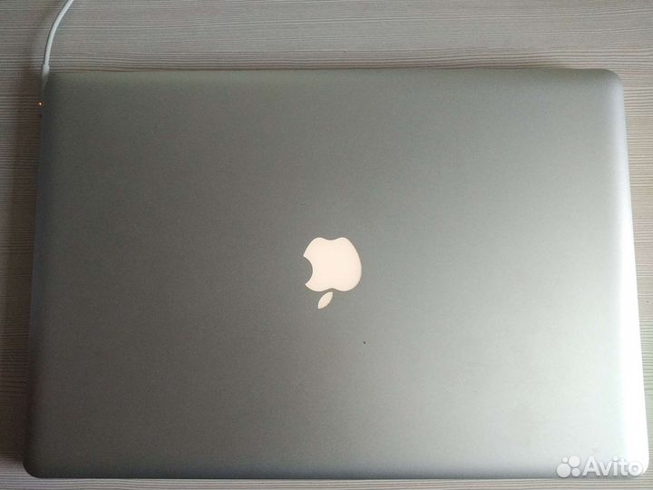 Apple MacBook Pro 17 2011