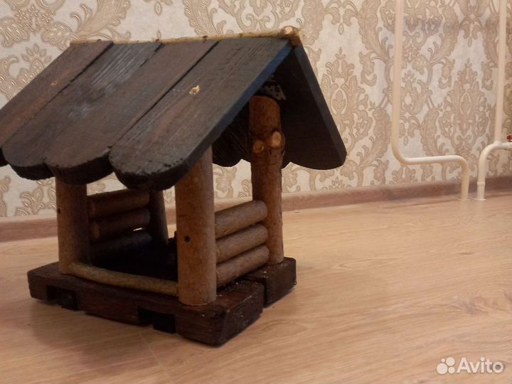 Кормушка для птиц, бельчатник