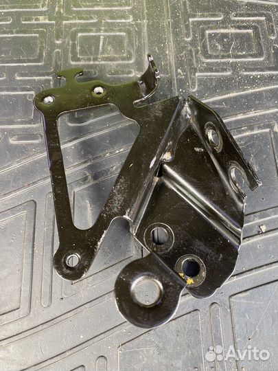 Кронштейн соленоида brp g2