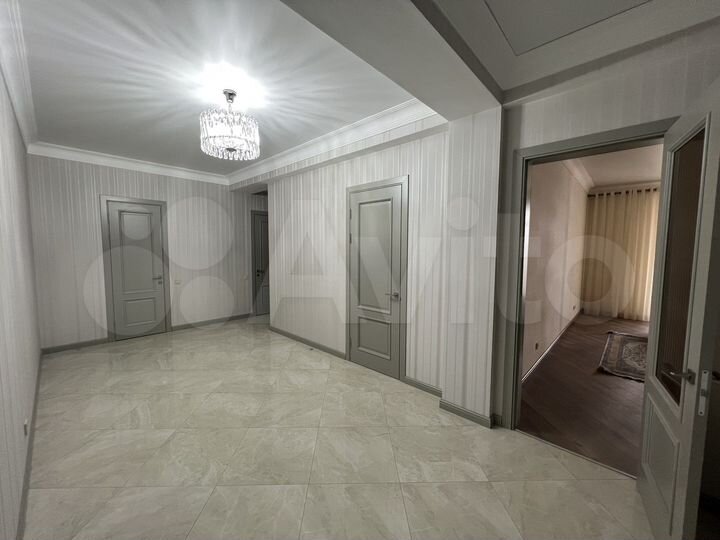 2-к. квартира, 91,7 м², 3/12 эт.