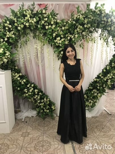 Платье в пол