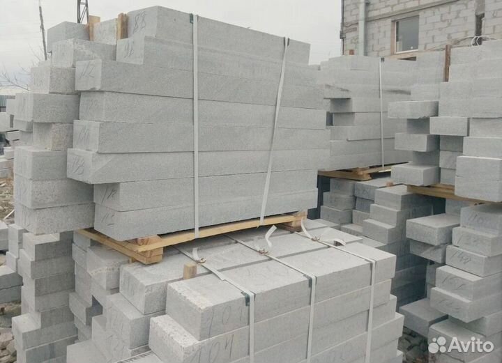 Гранитный бордюр в наличии