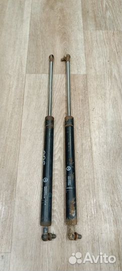 Газовые упоры багажника ваз