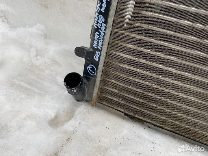 Радиатор охлаждения двигателя LADA Largus