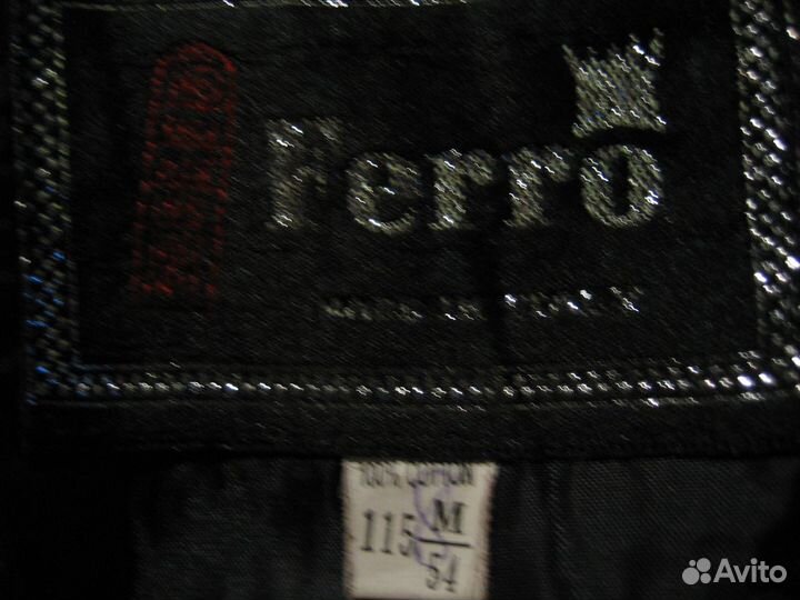 Костюм тройка на мальчика 7-8 лет состояние нового