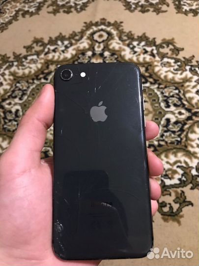 iPhone 8, 64 ГБ