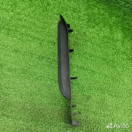 Накладка на торпедо (консоль) правая верхняя Ford