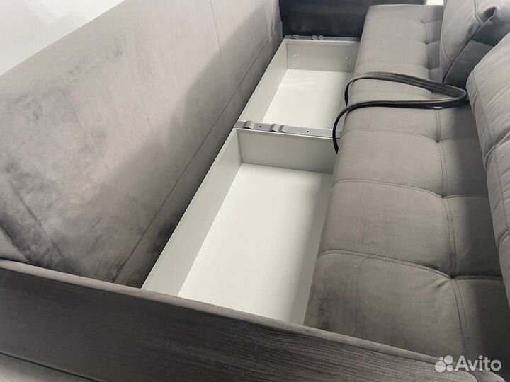 Небольшой диван