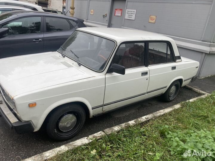 ВАЗ 2105 1.3 МТ, 1984, битый, 42 044 км