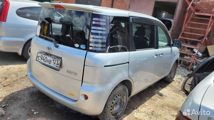 По запчастям toyota sienta, капот, бампер, фары