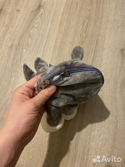 Мягкая игрушка заяц с молнией