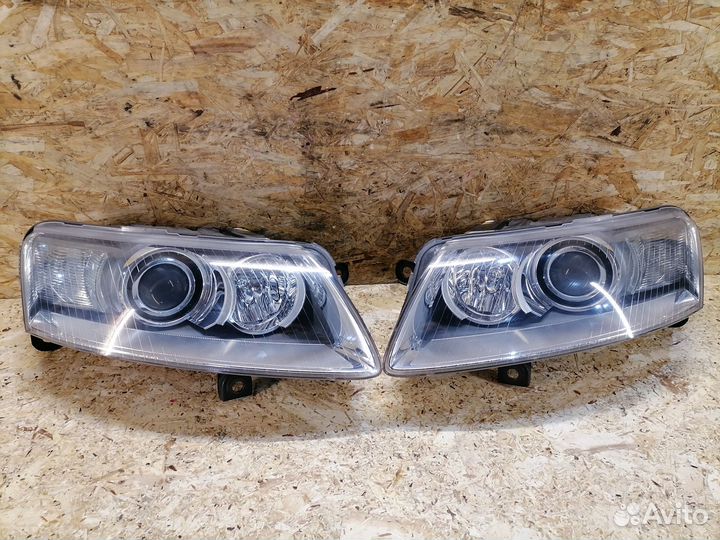 Комплект фар Audi A6 C6 дорест ксенон