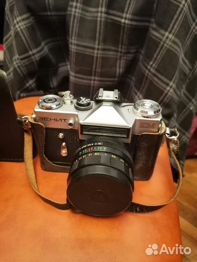 Плёночный фотоаппарат Зенит