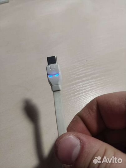 Зарядное устройство для смартфона