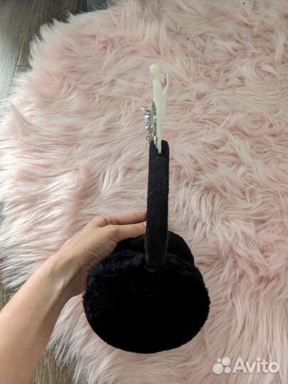 Меховые наушники черные для девочки с короной