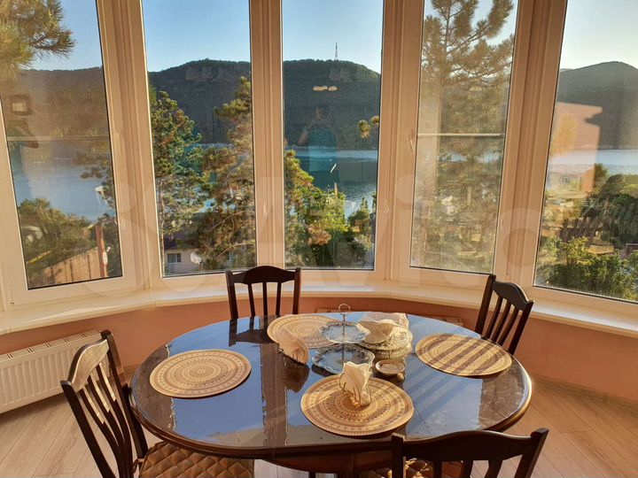 Квартира-студия, 40 м², 3/3 эт.